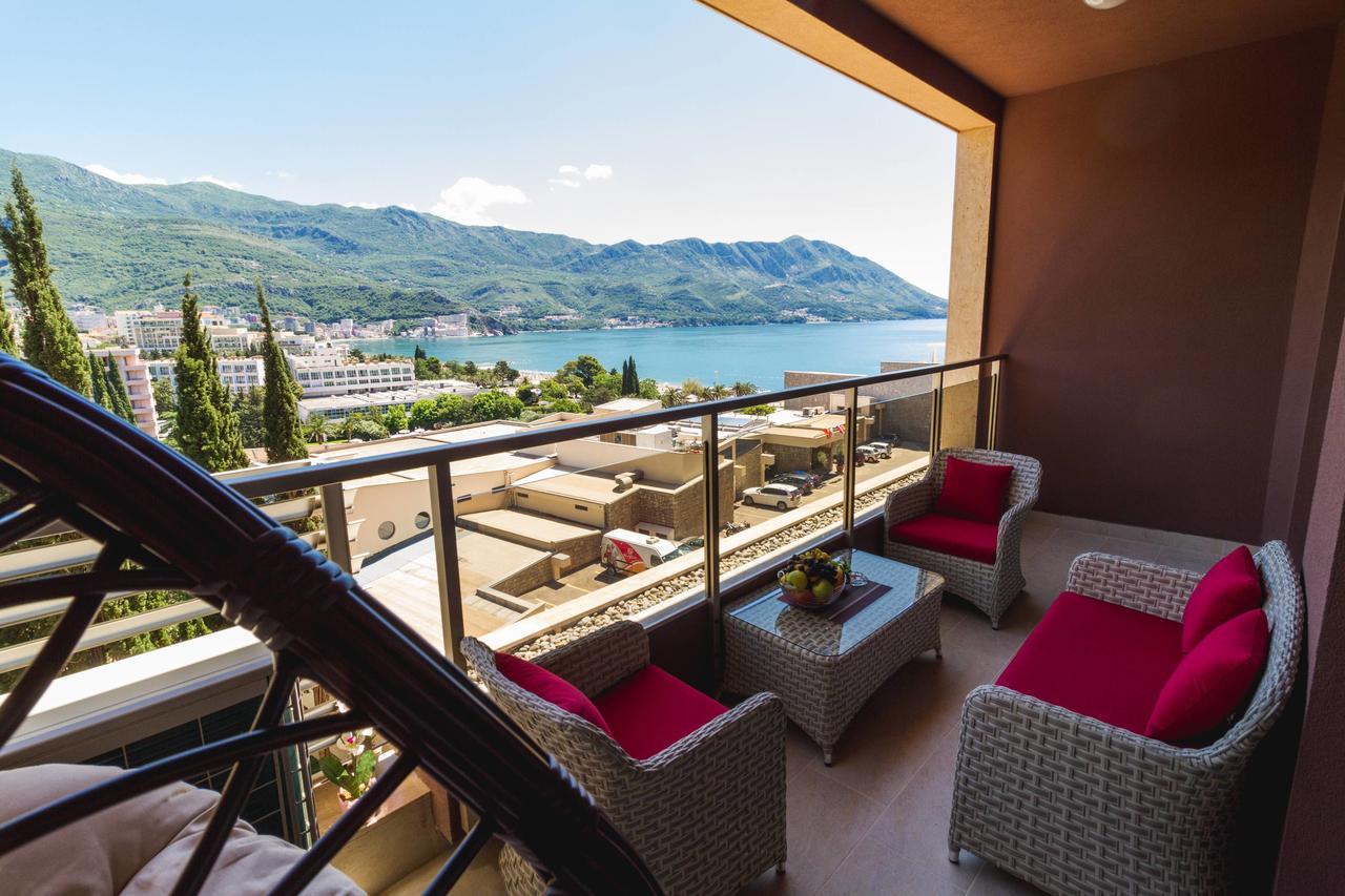 Lux Harmonia Apartment Budva